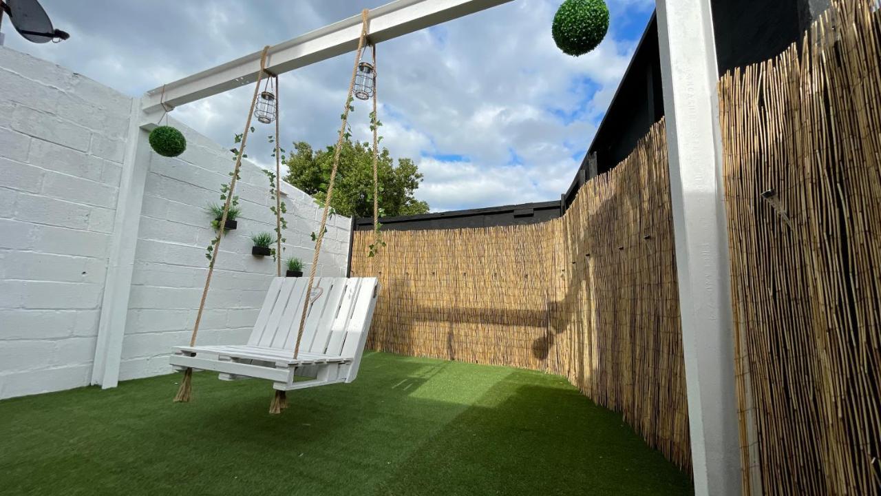 Spacious 6 Bed Home Near City & Albion Stadium Perfect For Contractors! Birmingam Exterior foto